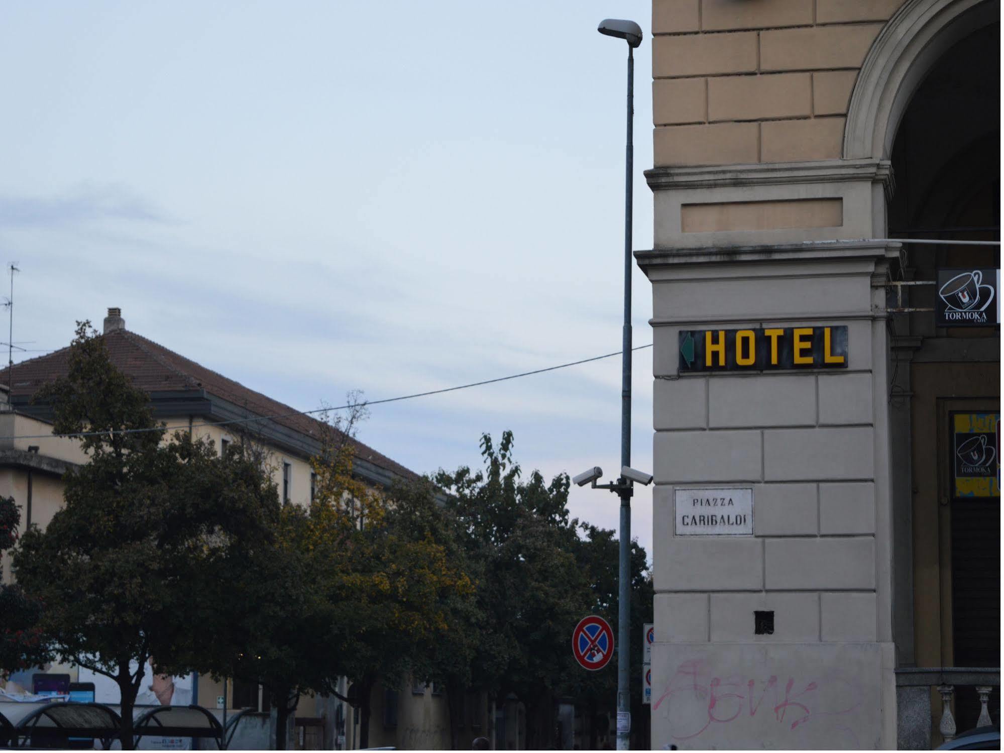 Hotel Stazione Novara Dış mekan fotoğraf