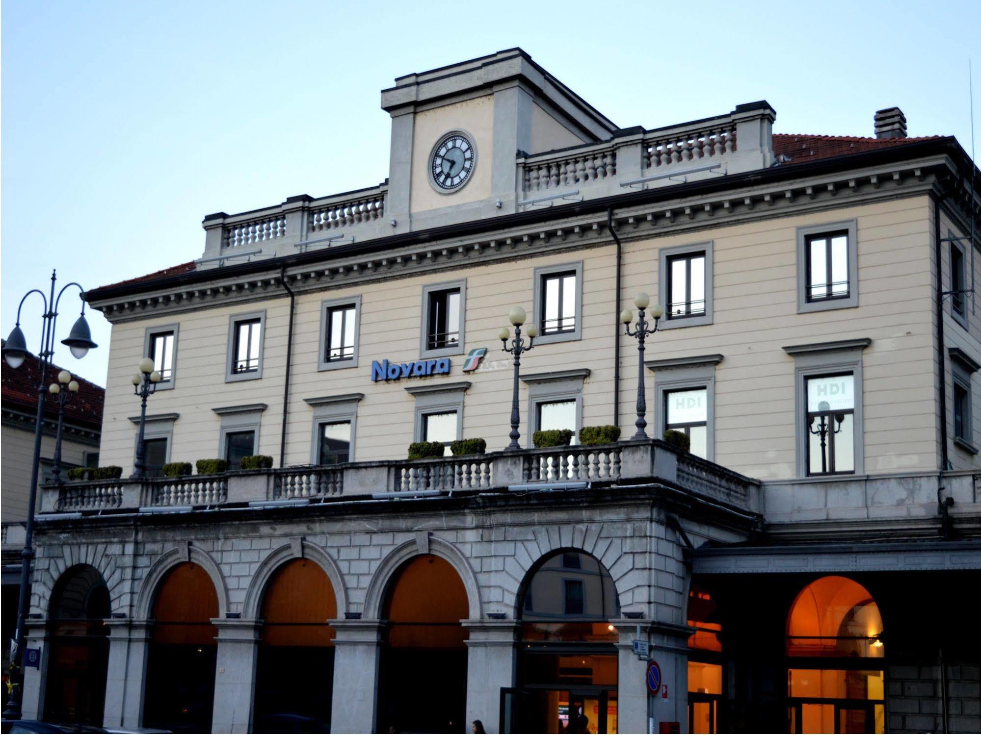 Hotel Stazione Novara Dış mekan fotoğraf