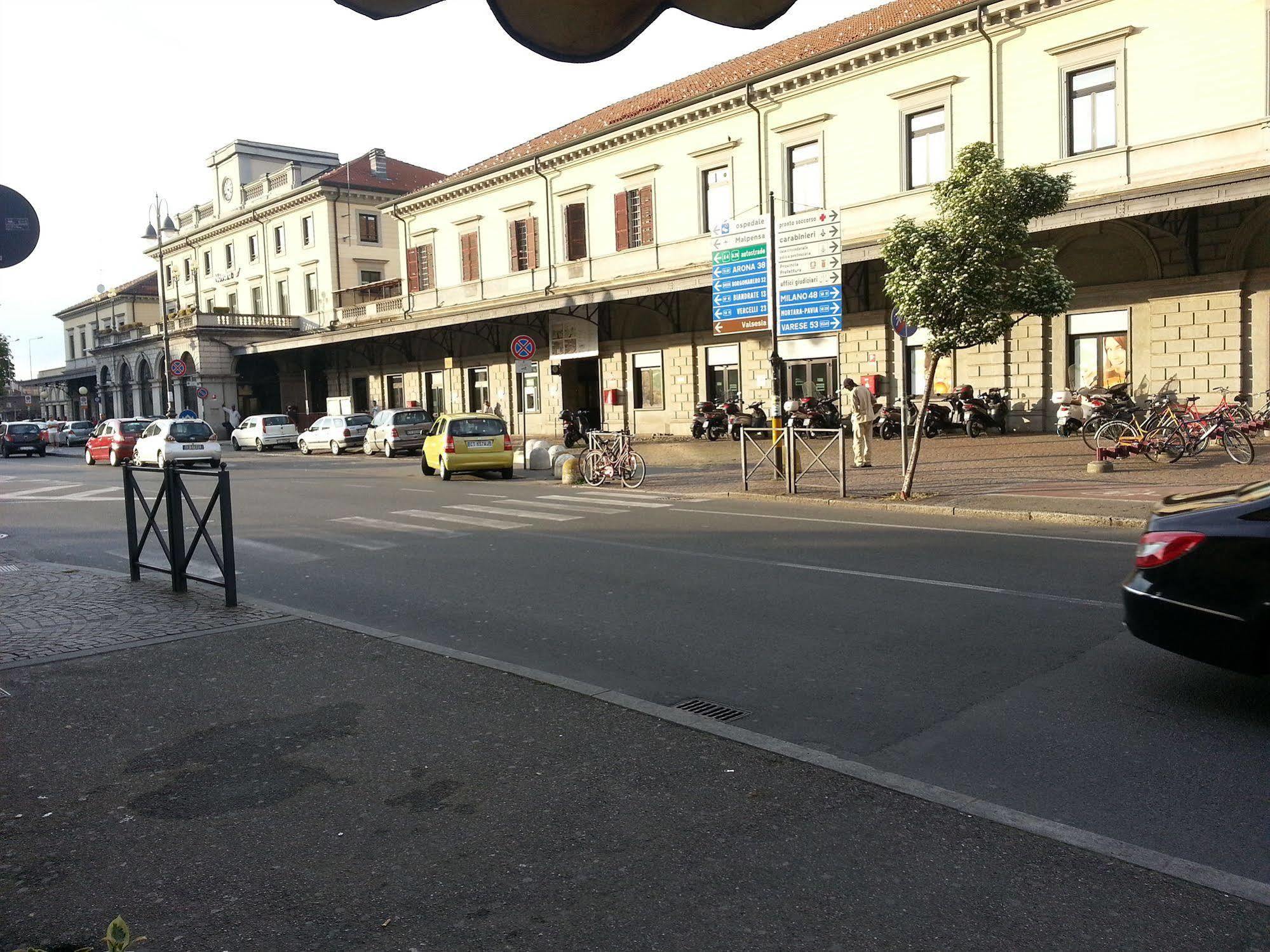 Hotel Stazione Novara Dış mekan fotoğraf